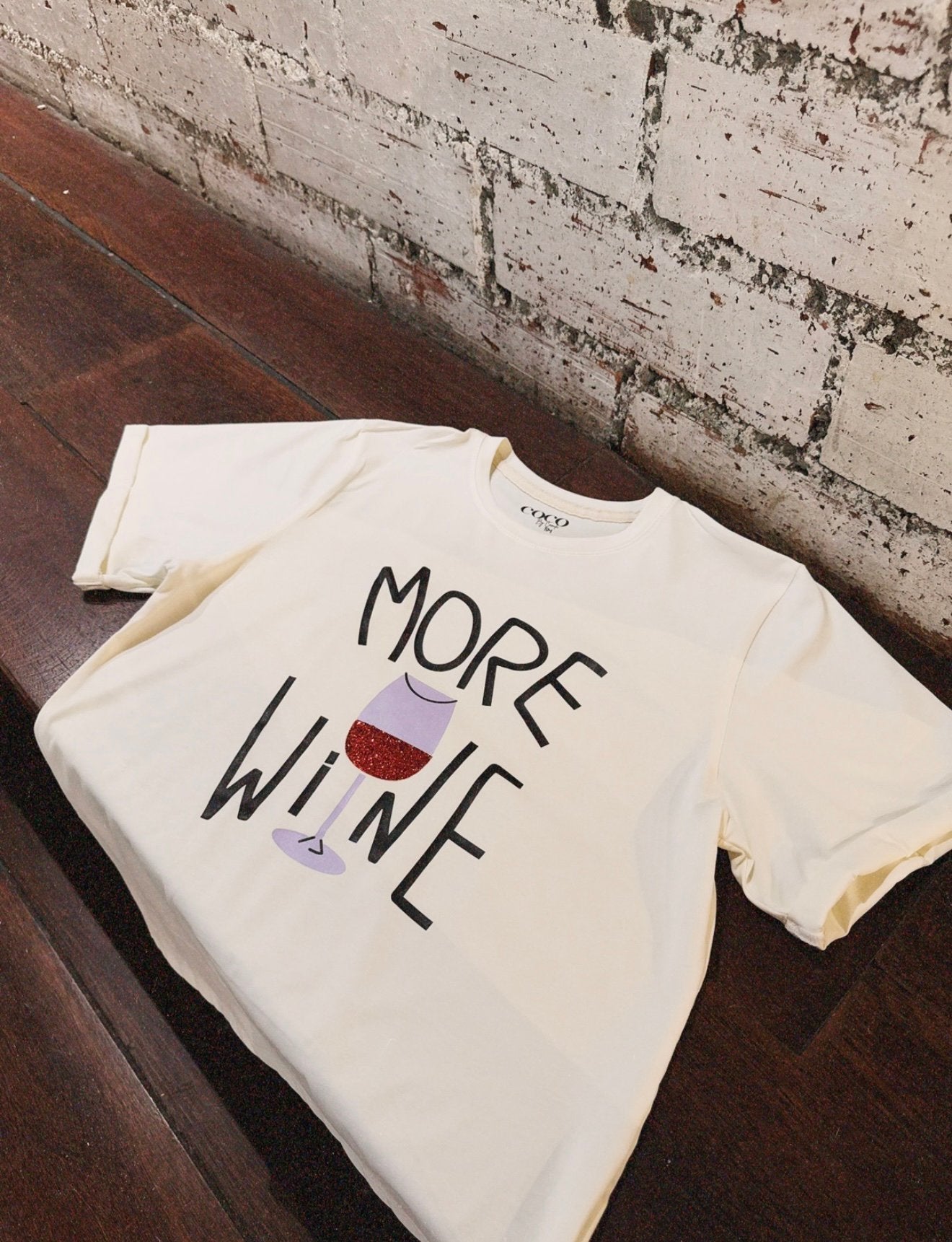 Camiseta More wine