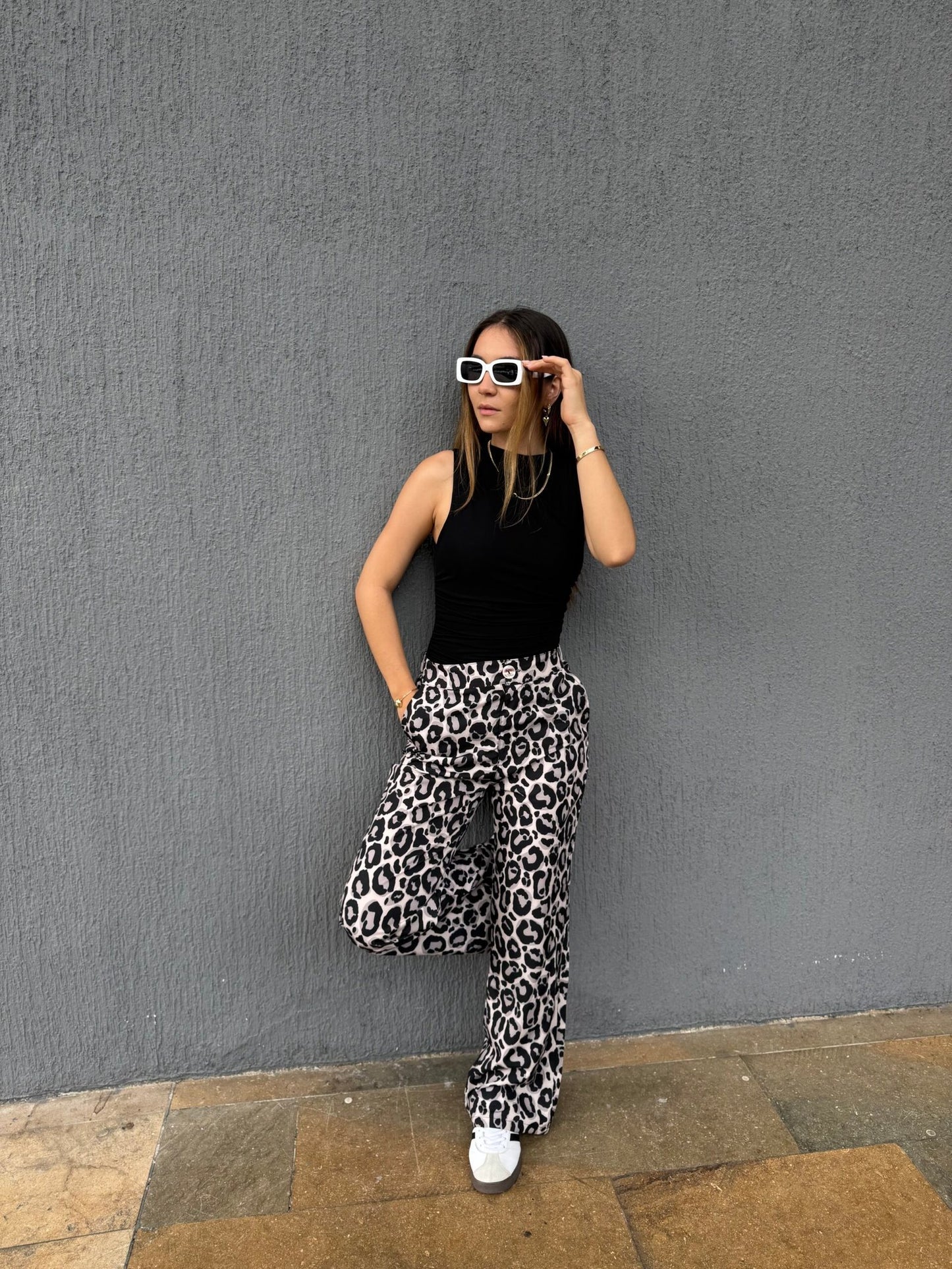 Pantalon Leopardo Gris