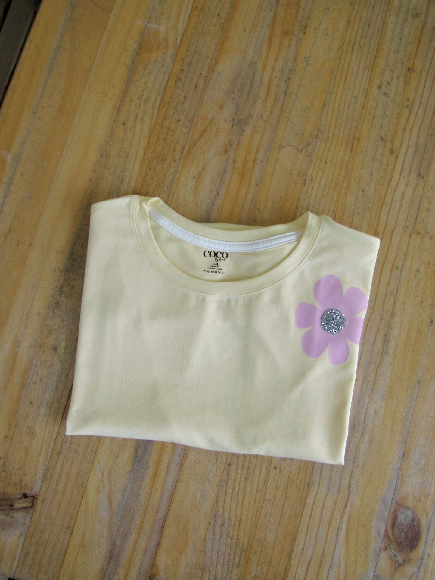 Camiseta flor